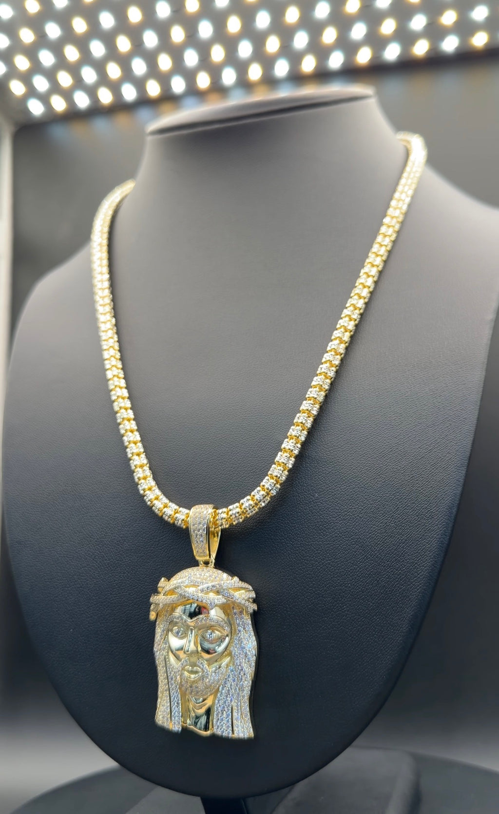 5MM Moon Ice Cut Chain inches + JESUS Pendant