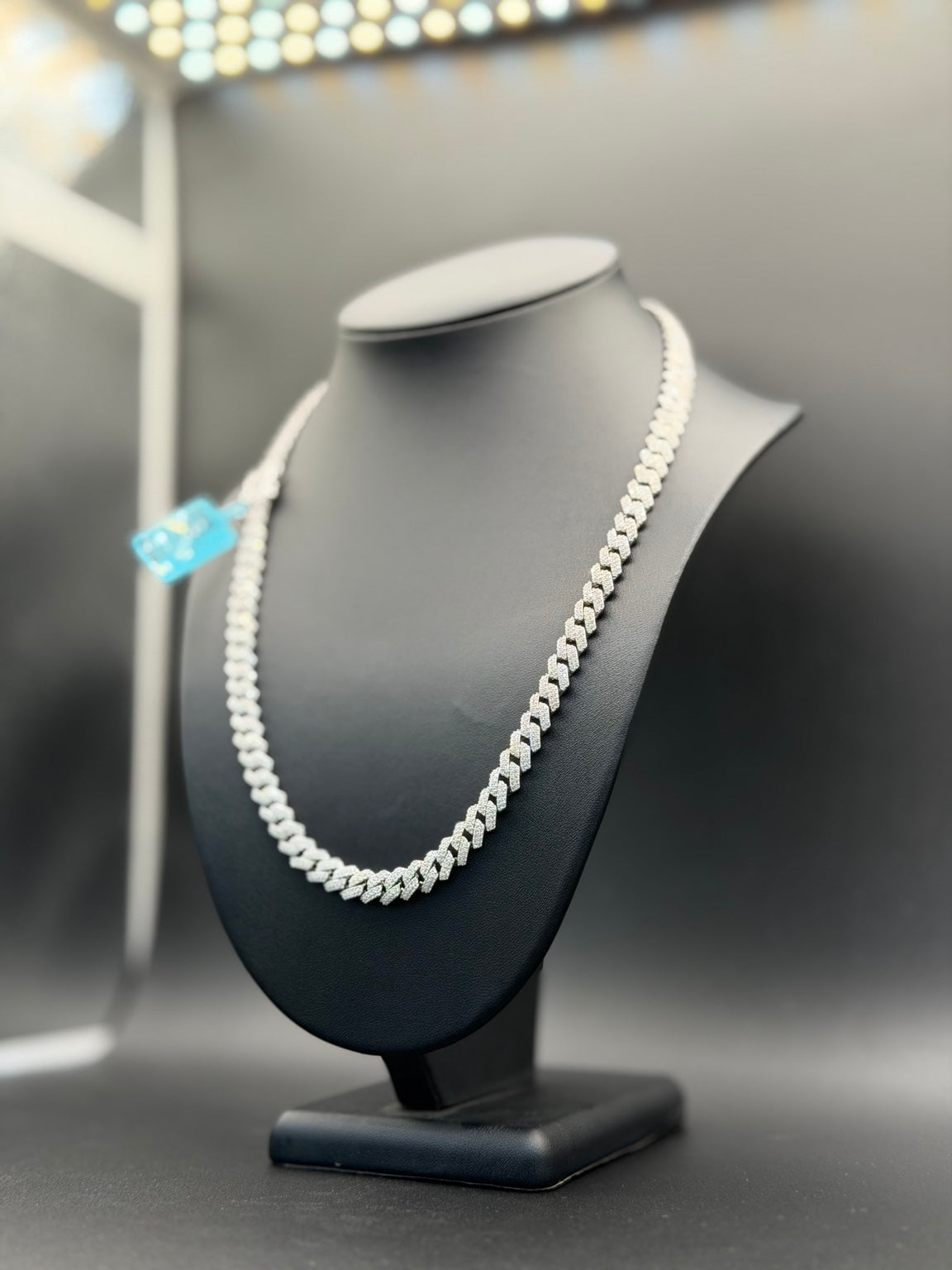 VVS1 Moissanite Cuban Link Chain 10MM