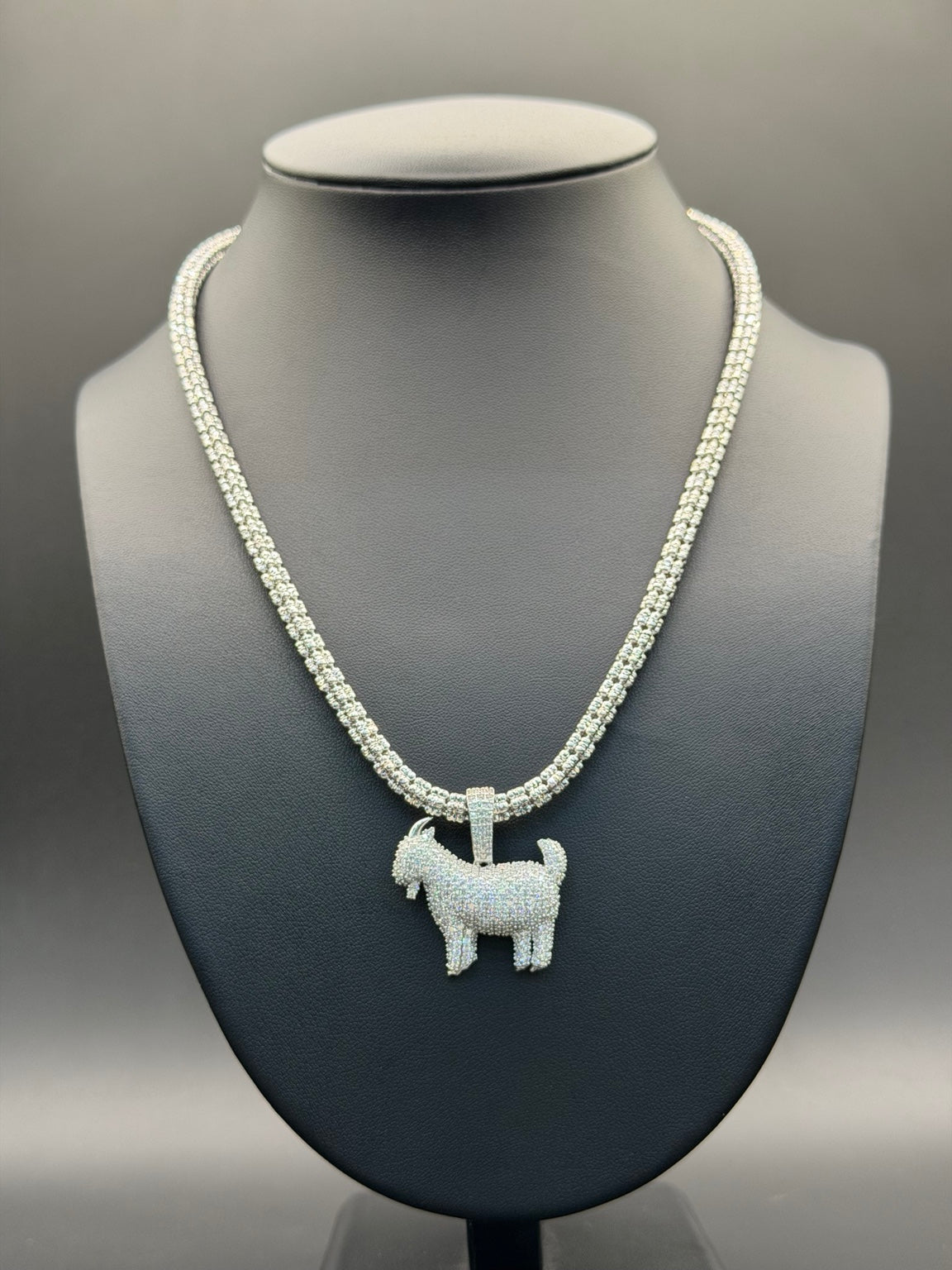 5MM Moon ice cut chain + GOAT Diamond Pendant