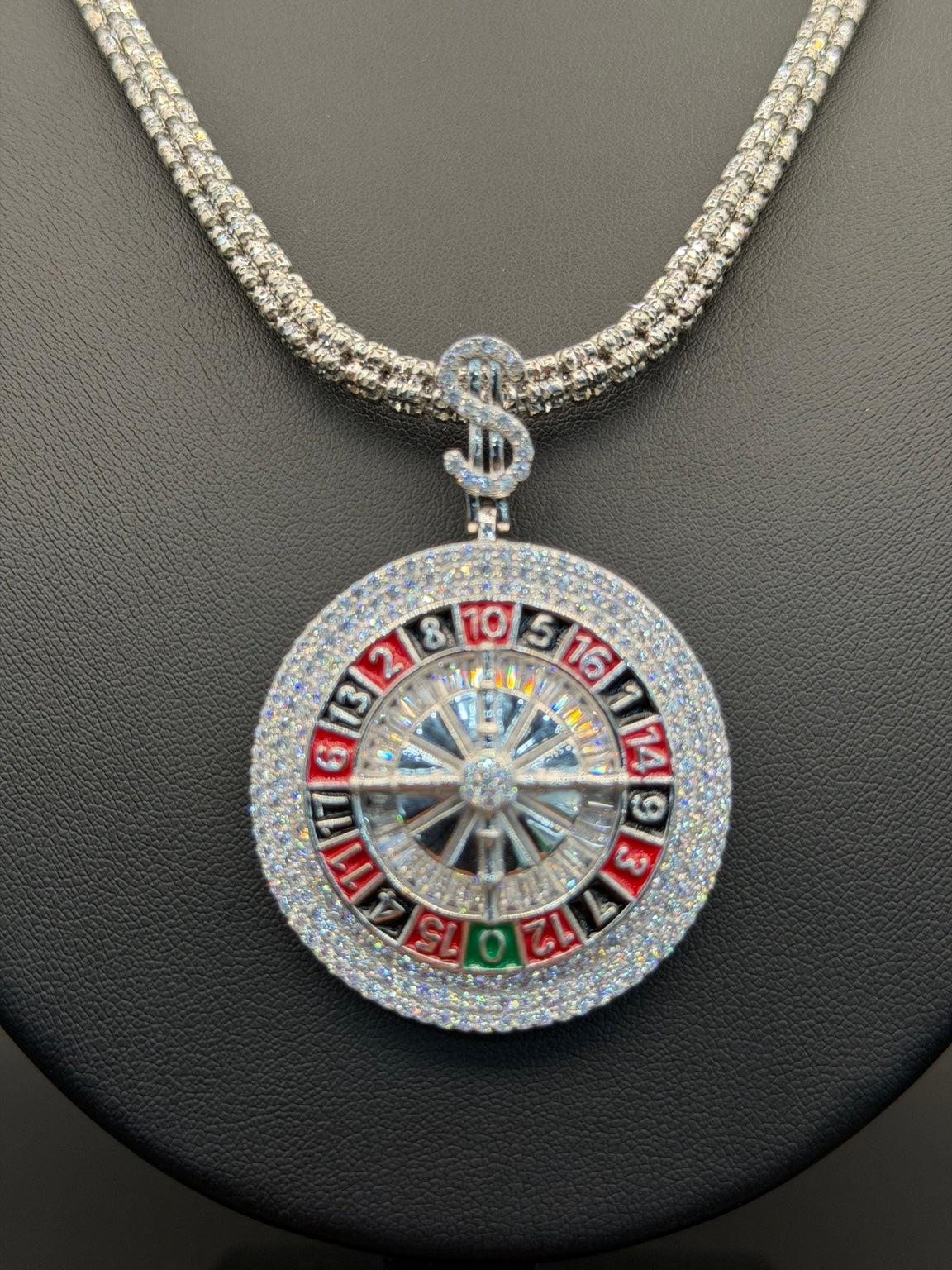 5MM Moon Ice Cut Chain inches + Roulette Pendant