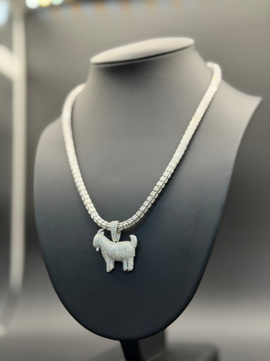 5MM Moon ice cut chain + GOAT Diamond Pendant