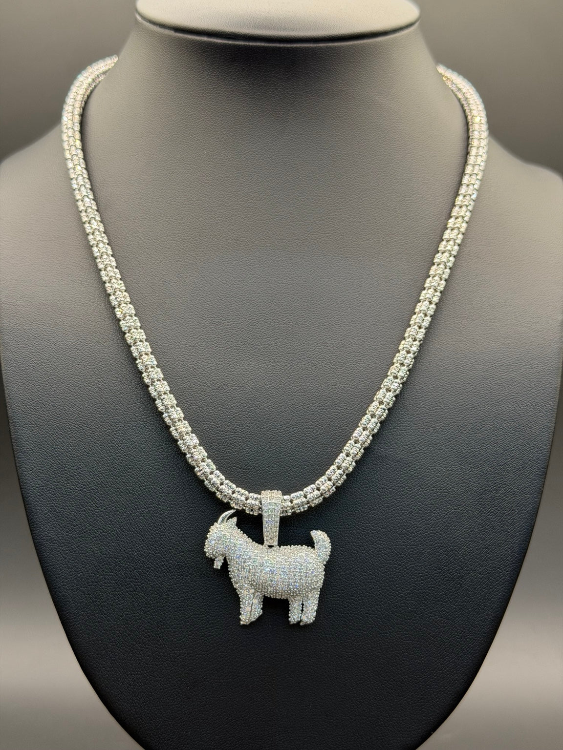 5MM Moon ice cut chain + GOAT Diamond Pendant