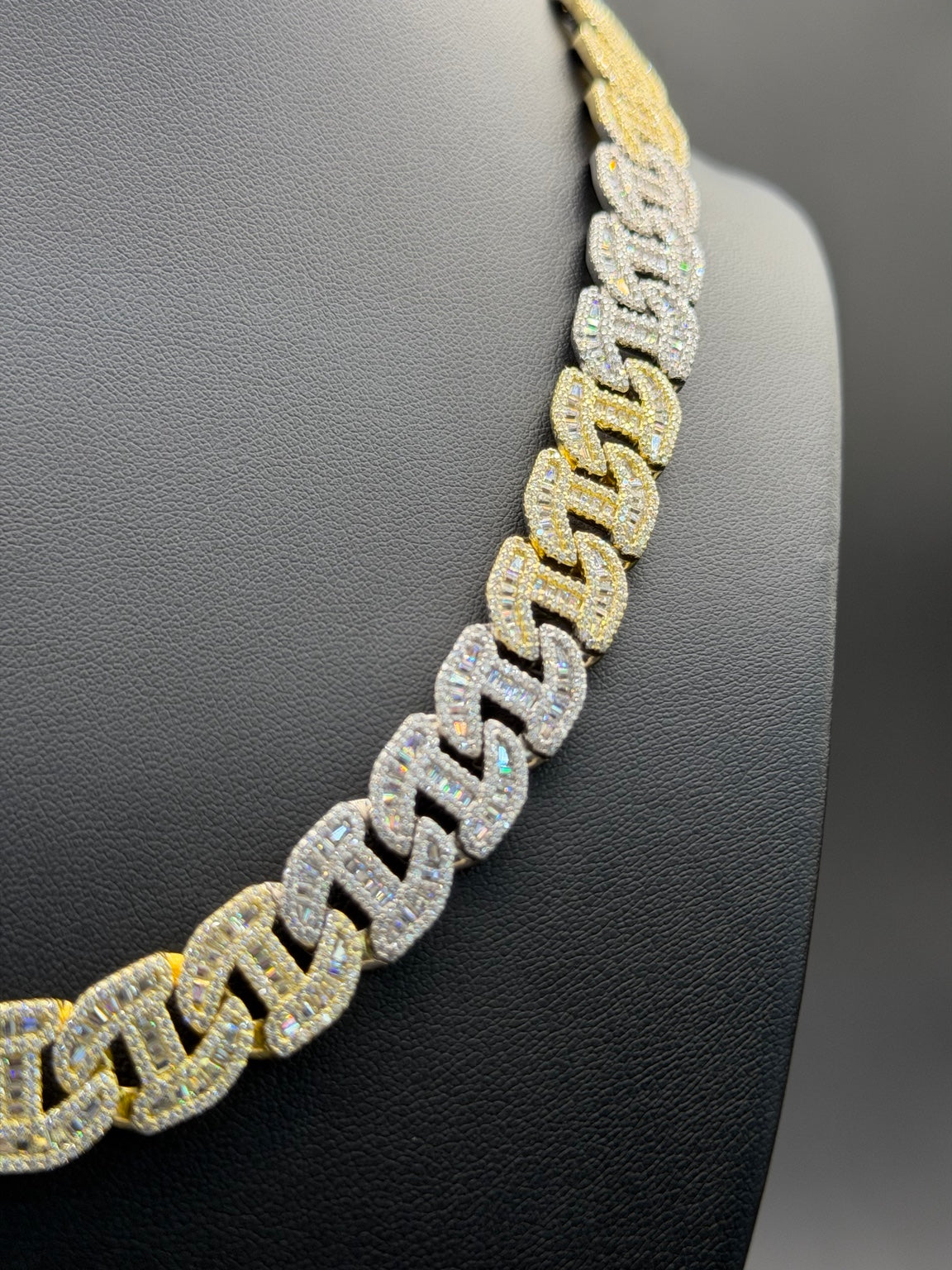 Two Tone VVS1 Moissanite Cuban Mariner Link Chain