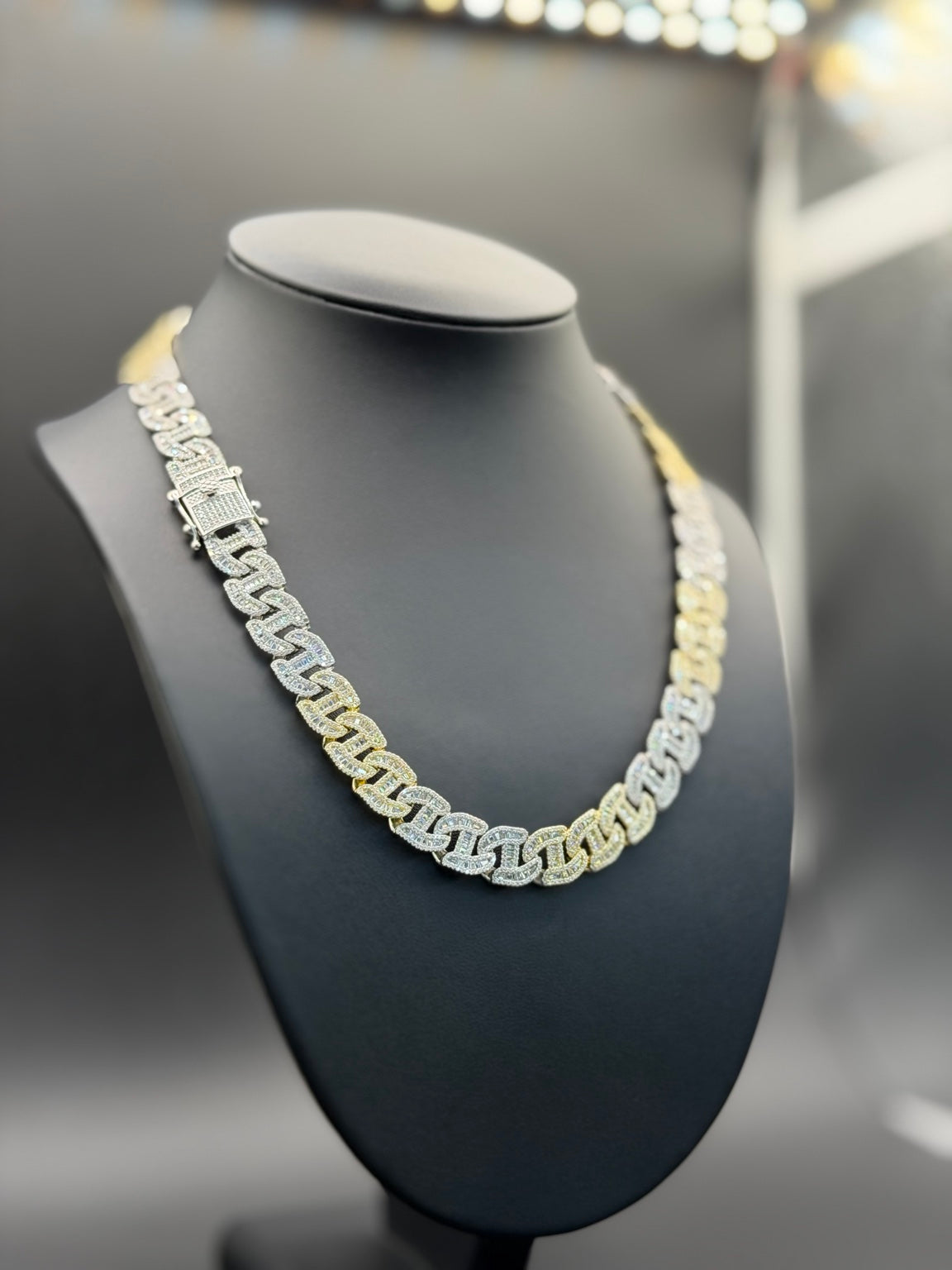 Two Tone VVS1 Moissanite Cuban Mariner Link Chain