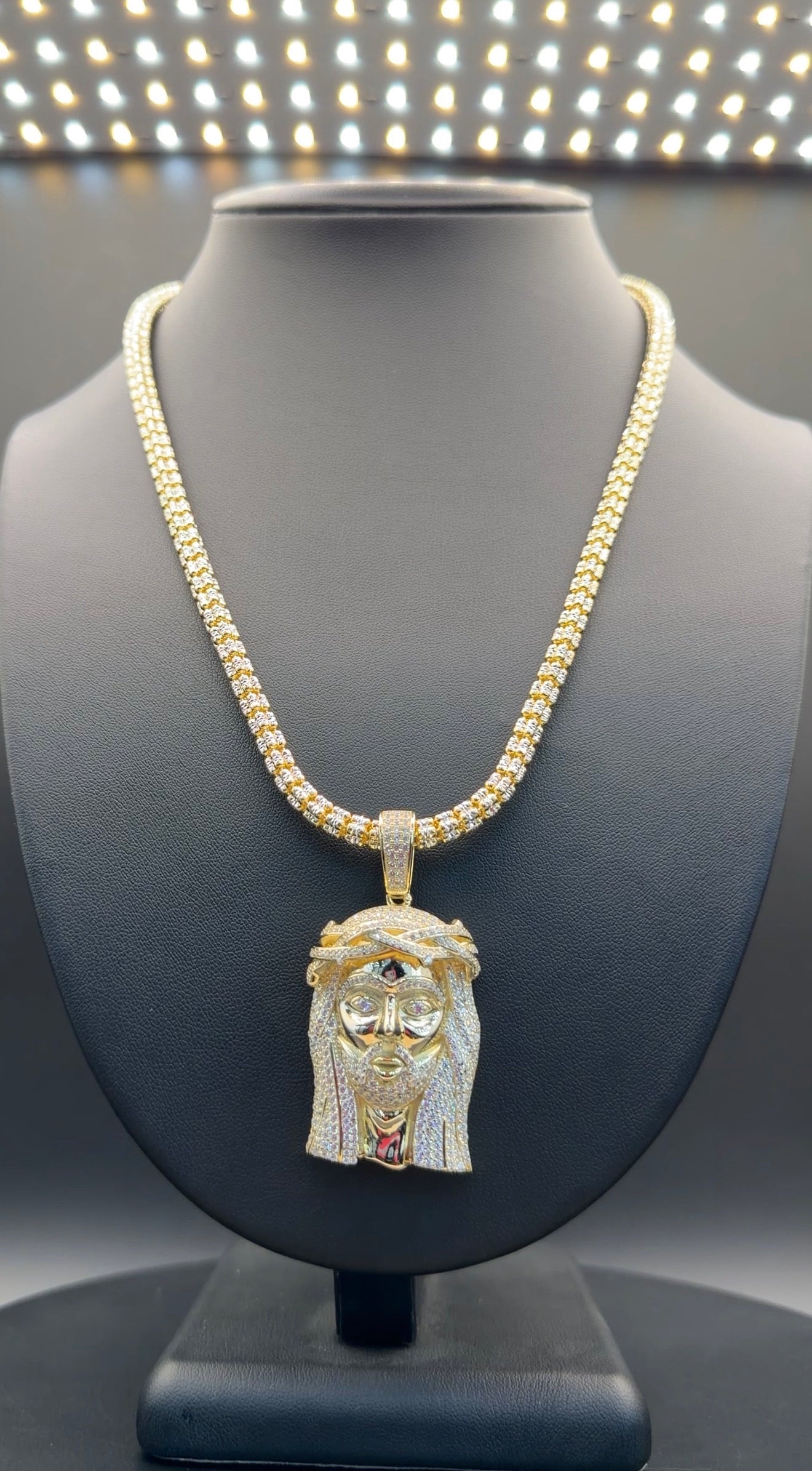 5MM Moon Ice Cut Chain inches + JESUS Pendant