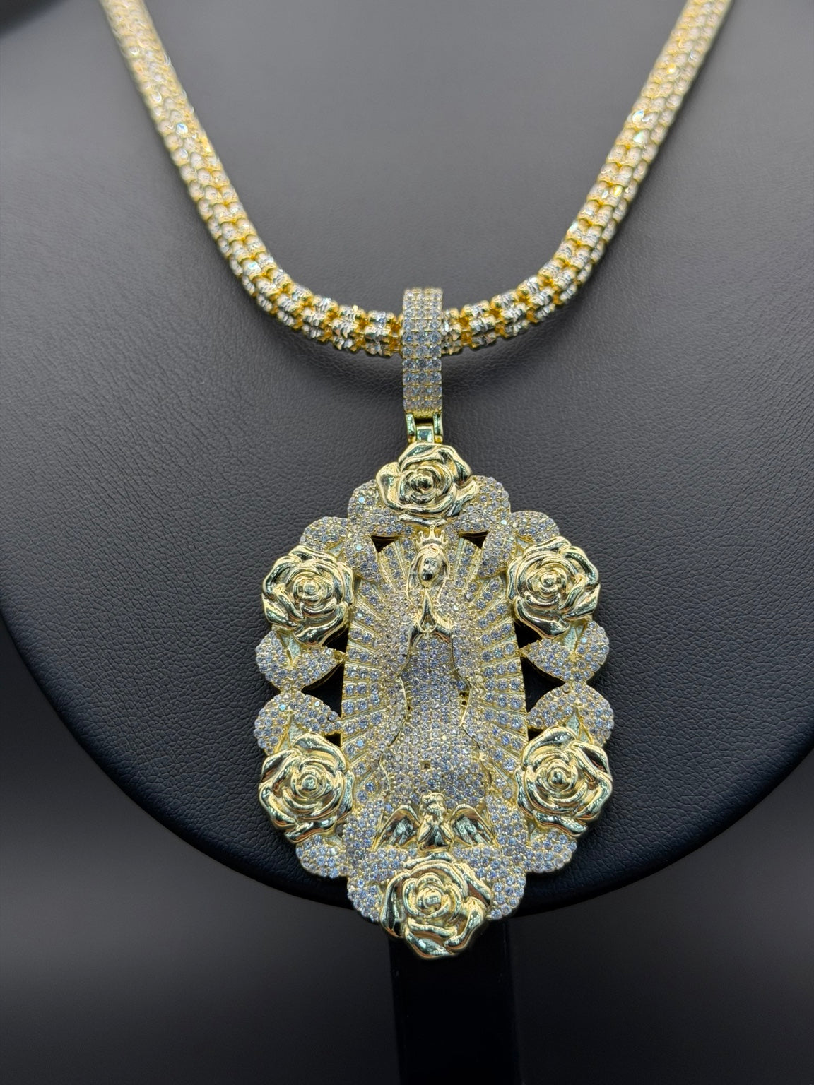 5MM Moon Ice Cut Chain inches + Virgen Maria Pendant