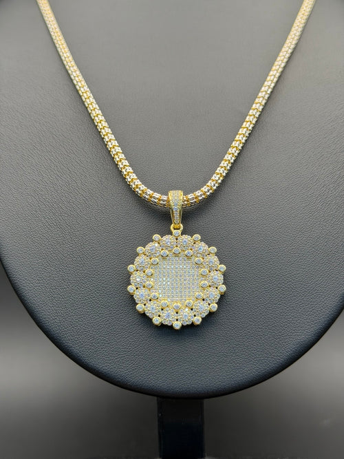 3.5MM Moon Ice Cut Chain inches + Round Bustdown Pendant