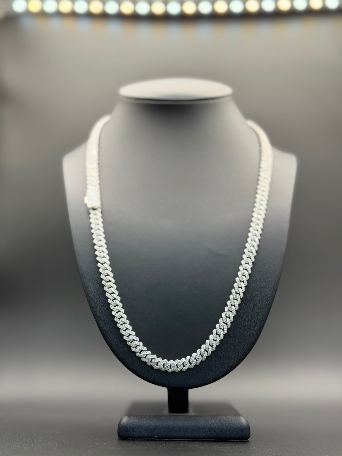 VVS1 Moissanite Cuban Link Chain 8.5mm