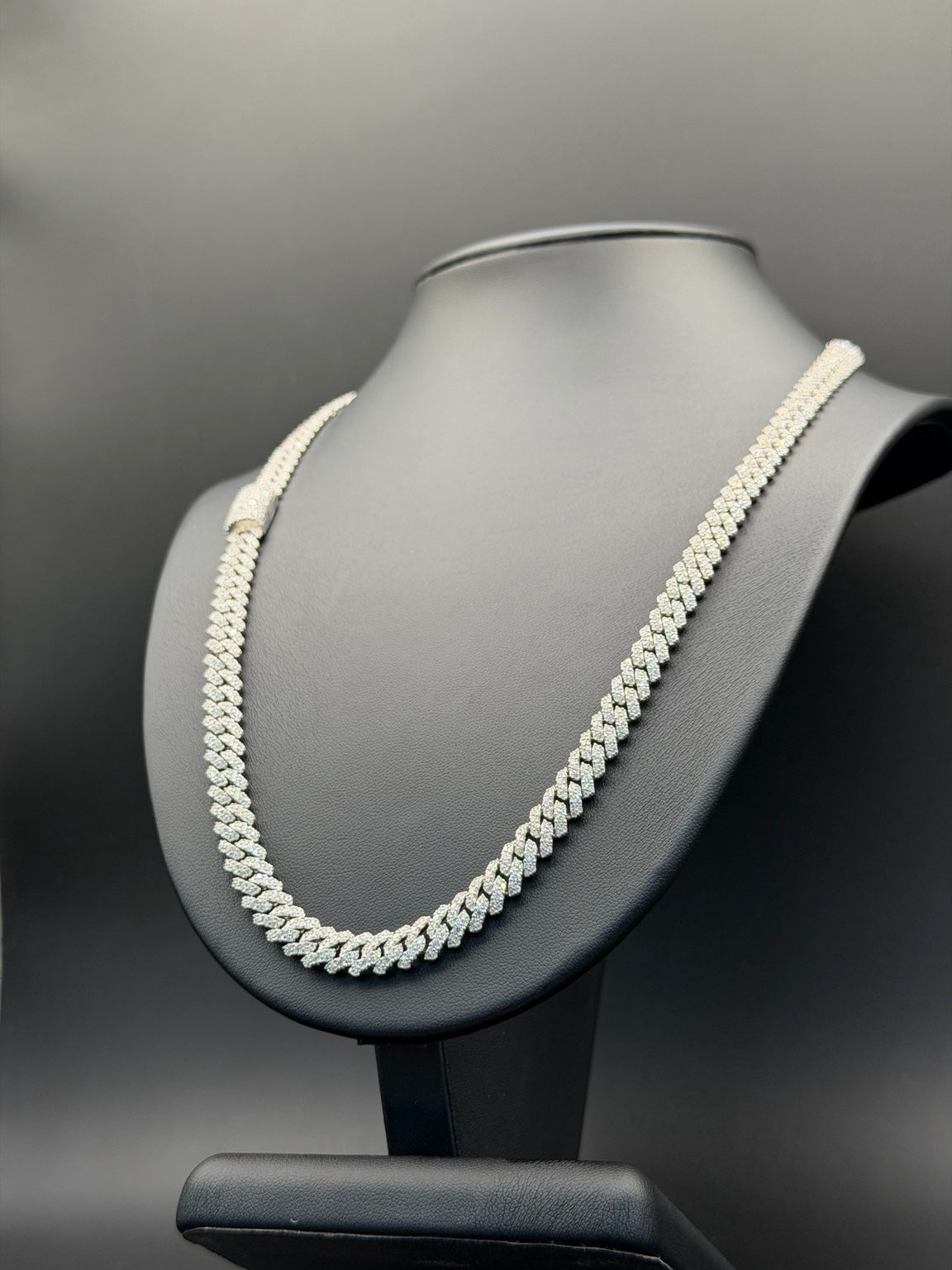 VVS1 Moissanite Cuban Link Chain 8.5mm