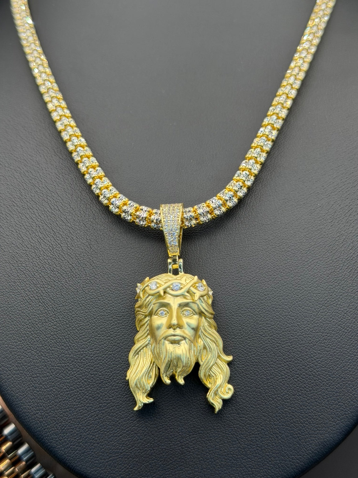 5MM Moon Ice Cut Chain inches + JESUS Pendant